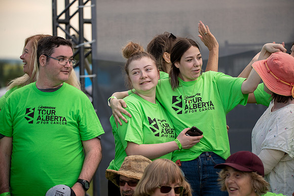 2-VOLUNTEERS-235