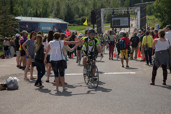 FINISH LINE CROSSING --0401