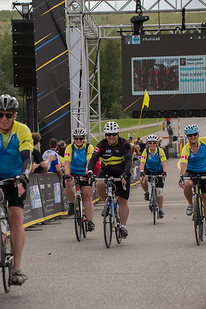 FINISH LINE CROSSING --4828