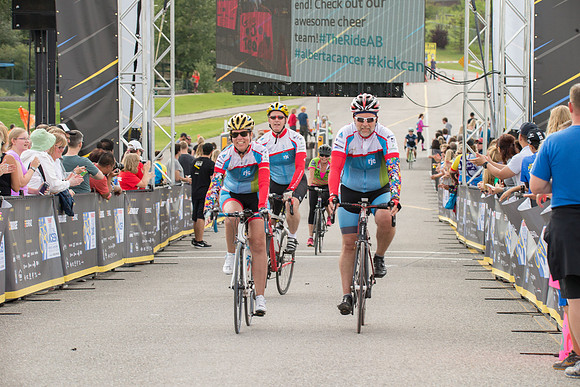 FINISH LINE CROSSING --3367