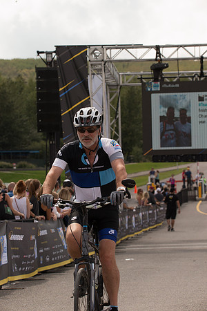 FINISH LINE CROSSING --3250