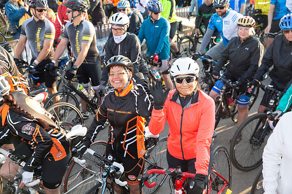 OC-3-RIDERS LEAVING-TheRideAB-3