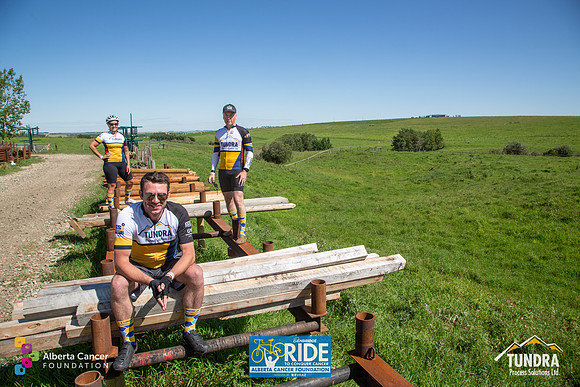 RIDERS + CHEERERS @ PITSTOPS-26