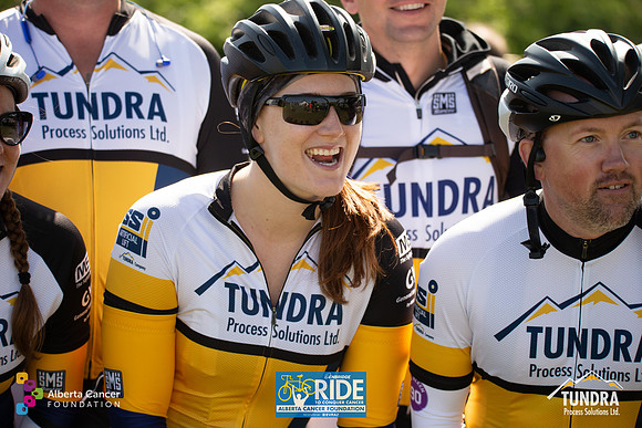 RIDERS + CHEERERS @ PITSTOPS-30