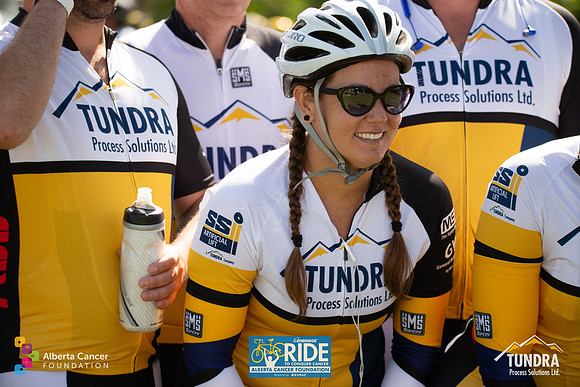 RIDERS + CHEERERS @ PITSTOPS-32