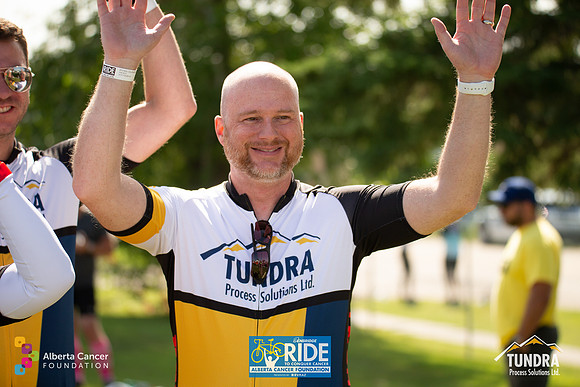 RIDERS + CHEERERS @ PITSTOPS-35