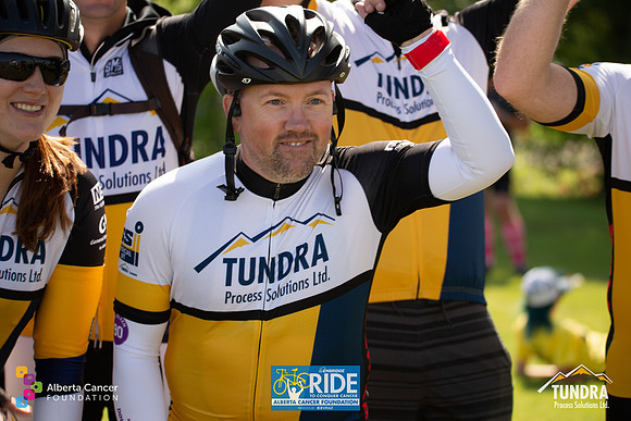 RIDERS + CHEERERS @ PITSTOPS-36