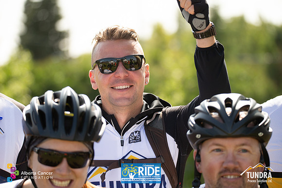 RIDERS + CHEERERS @ PITSTOPS-37