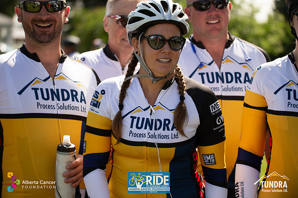 RIDERS + CHEERERS @ PITSTOPS-39