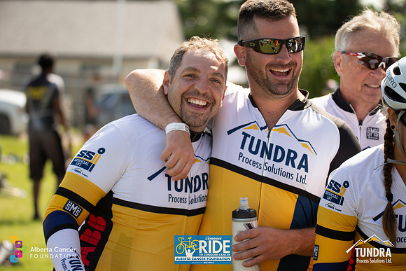RIDERS + CHEERERS @ PITSTOPS-41