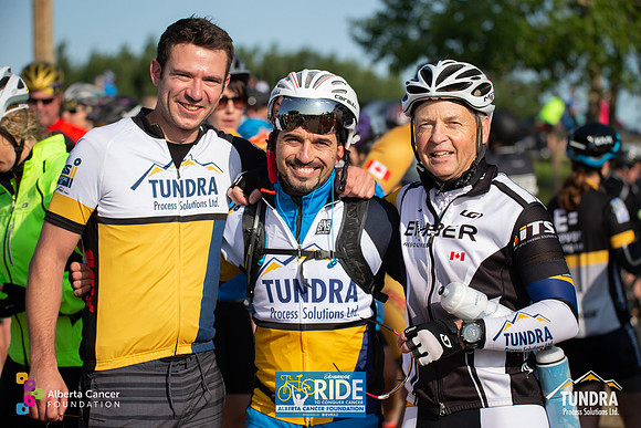 RIDERS + CHEERERS @ PITSTOPS-52