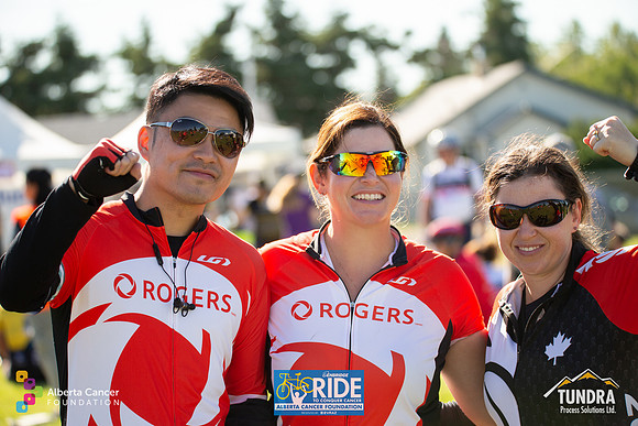 RIDERS + CHEERERS @ PITSTOPS-73
