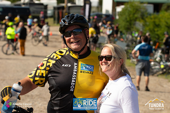 RIDERS + CHEERERS @ PITSTOPS-107