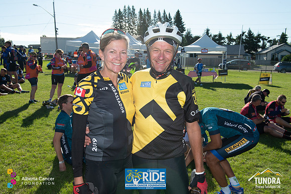 RIDERS + CHEERERS @ PITSTOPS-110
