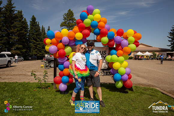 RIDERS + CHEERERS @ PITSTOPS-136