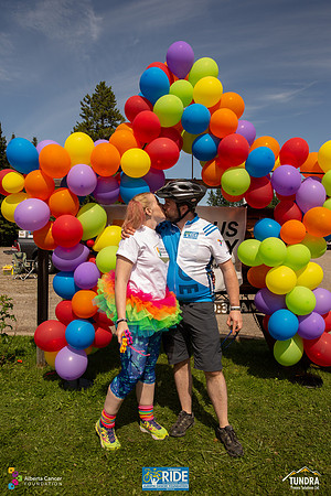 RIDERS + CHEERERS @ PITSTOPS-138