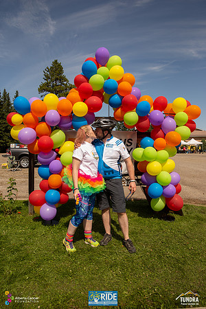 RIDERS + CHEERERS @ PITSTOPS-140