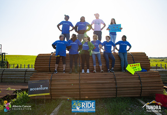 RIDERS + CHEERERS @ PITSTOPS-156