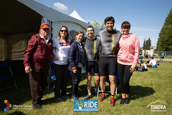 RIDERS + CHEERERS @ PITSTOPS-216