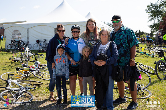 RIDERS + CHEERERS @ PITSTOPS-223