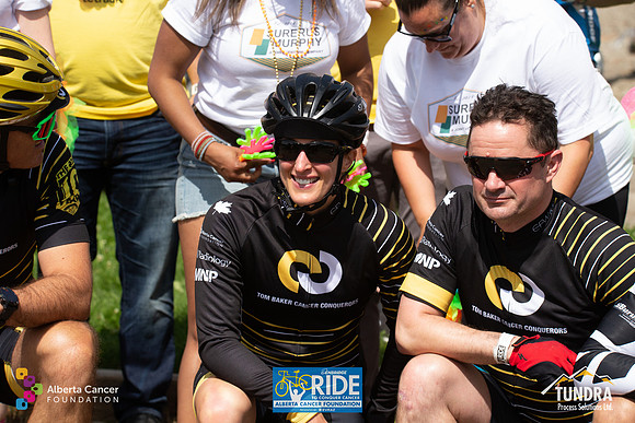 RIDERS + CHEERERS @ PITSTOPS-284