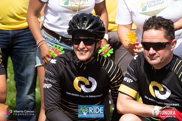 RIDERS + CHEERERS @ PITSTOPS-287