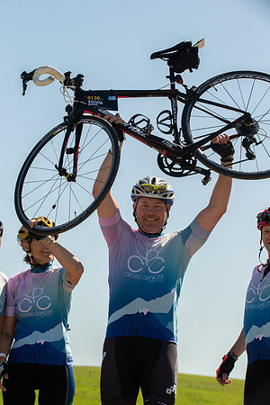 RIDERS + CHEERERS @ PITSTOPS-19