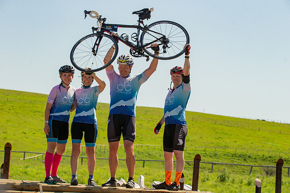 RIDERS + CHEERERS @ PITSTOPS-24