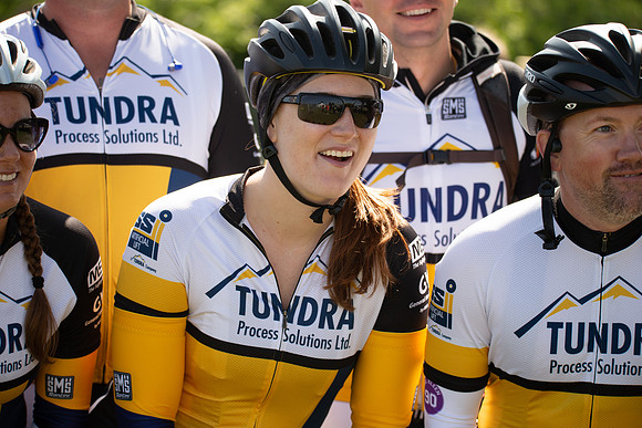 RIDERS + CHEERERS @ PITSTOPS-31