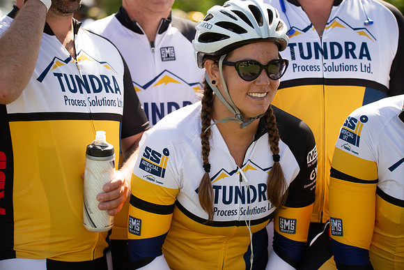 RIDERS + CHEERERS @ PITSTOPS-32