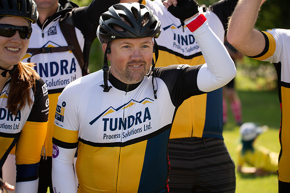 RIDERS + CHEERERS @ PITSTOPS-36