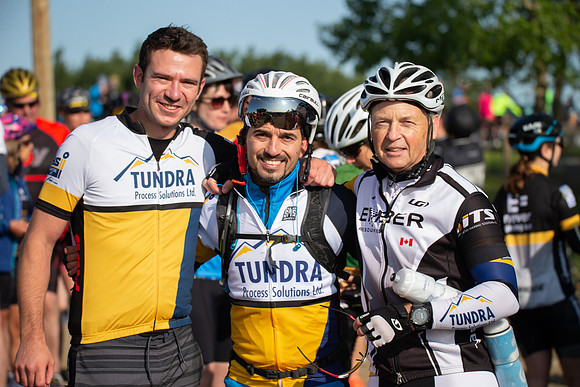 RIDERS + CHEERERS @ PITSTOPS-51