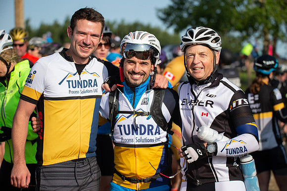 RIDERS + CHEERERS @ PITSTOPS-52