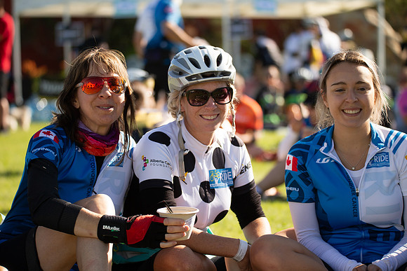 RIDERS + CHEERERS @ PITSTOPS-74