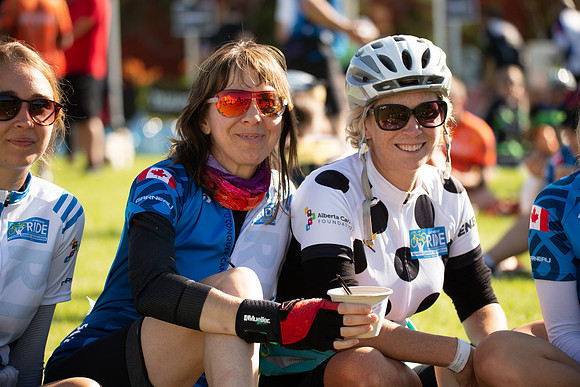 RIDERS + CHEERERS @ PITSTOPS-75