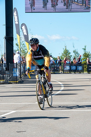 FL-A-H4-TheRideAB-16