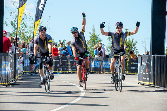 FL-A-H4-TheRideAB-513