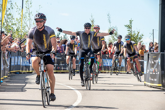 FL-A-H4-TheRideAB-1053
