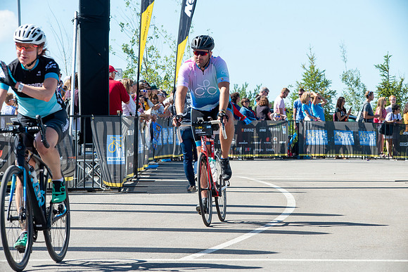 FL-A-H4-TheRideAB-616