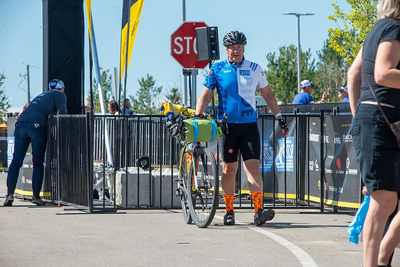 FL-A-H4-TheRideAB-619
