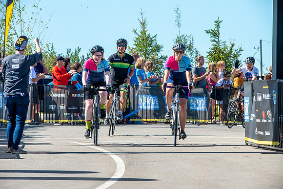 FL-A-H4-TheRideAB-629