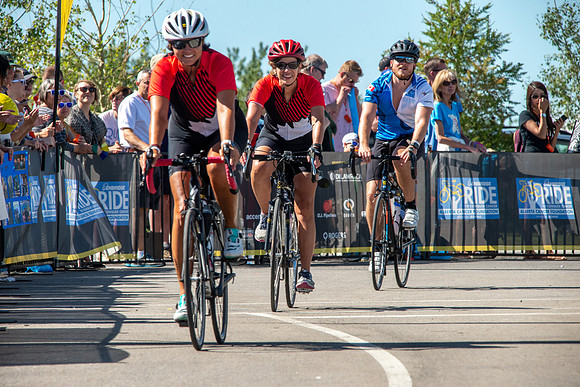 FL-A-H4-TheRideAB-707