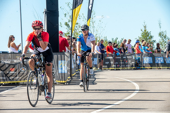 FL-A-H4-TheRideAB-714