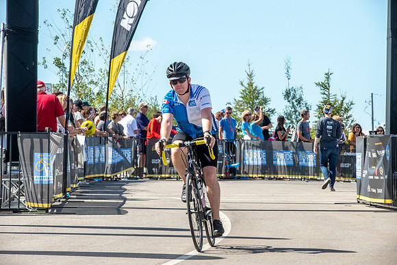 FL-A-H4-TheRideAB-731