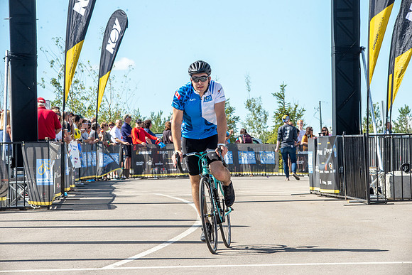 FL-A-H4-TheRideAB-738
