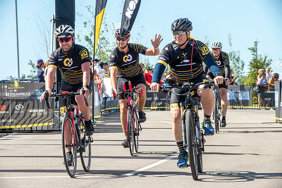 FL-A-H4-TheRideAB-763