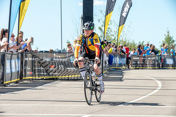 FL-A-H4-TheRideAB-818