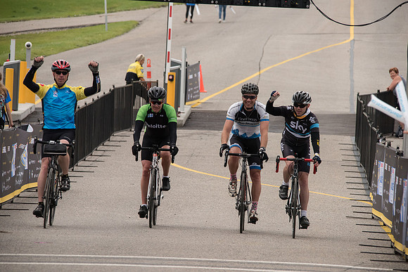 FINISH LINE CROSSING --1124
