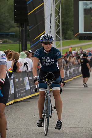 FINISH LINE CROSSING --3396