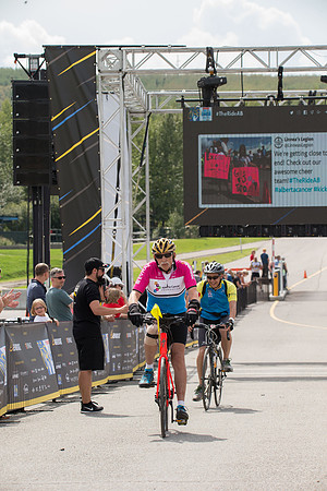 FINISH LINE CROSSING --3671